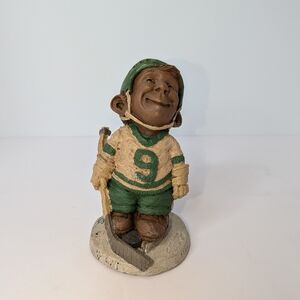 Cairn "RINK RAT" Hockey Guy #9 By Lee Sievers 4 Inches Tall